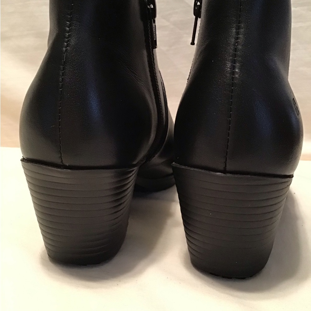 Shoes For Crews Delilah Black Leather Ankle Boot.Euc Gem